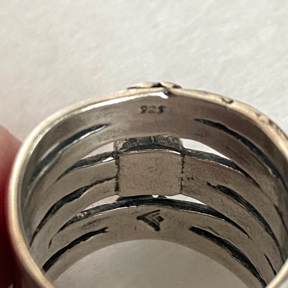 Silpada Sterling Silver 925 Garnet Hammered Cuff Wide Band Ring Sz 8 - Picture 9 of 16